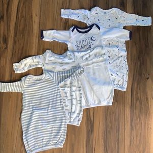 Sleep gowns 0-6 month fold over gloves unisex